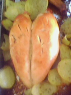 Peito com batata assado ao forno