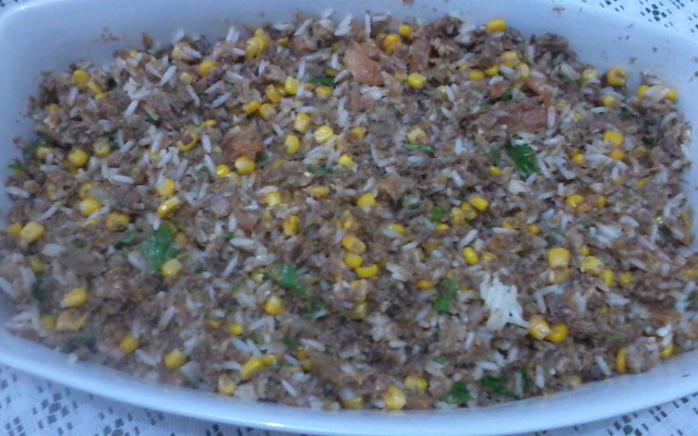 Arroz carreteiro de carne assada