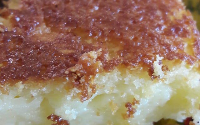 Bolo de fubá com creme