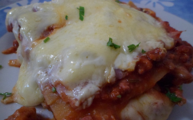 Lasanha molho branco e bolonhesa da Ellen