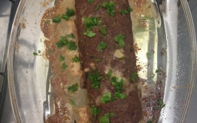 Rocambole de carne recheado