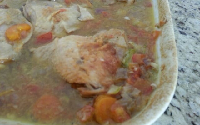 Frango mineirinho rápido e fácil na panela de pressão