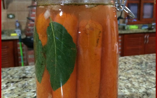 Salsicha em conserva