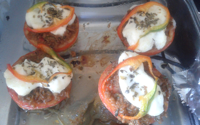 Tomates Recheados a moda da Pamila
