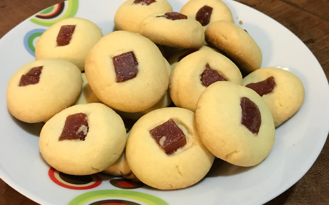 Biscoito amanteigado de goiabada