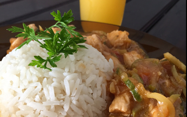 Abobrinha picada com frango