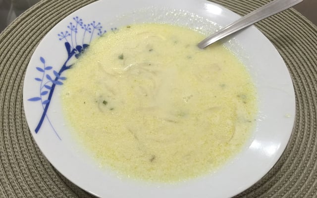 Sopa de cebola rápida