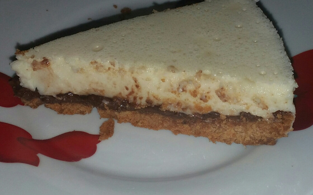 Torta de leite em pó com creme de avelã