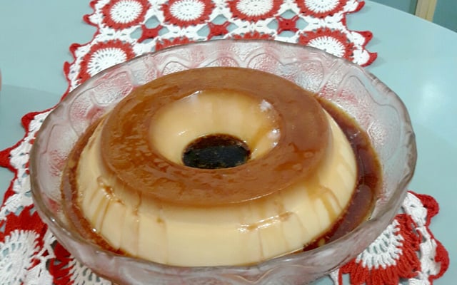 Pudim de leite condensado com leite de coco