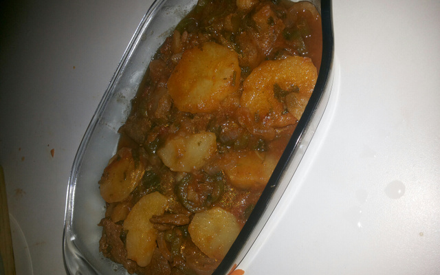 Bife de caldo com batatas