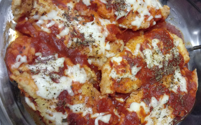 Frango à parmegiana à moda Celinha