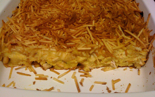 Torta de frango com batata palha