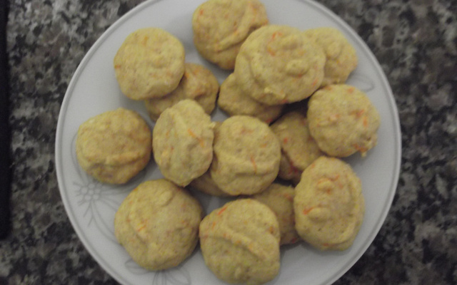 Bolachinha de cenoura e laranja