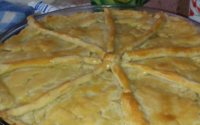 Empadão de frango cremoso