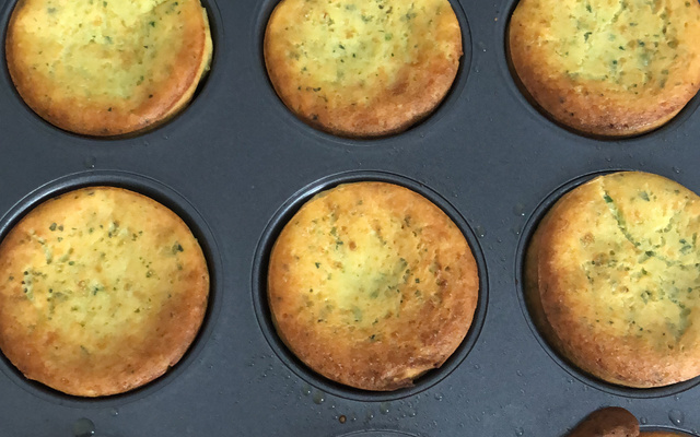 Muffin de abobrinha proteico sem glúten