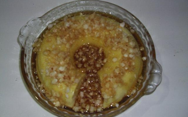 Quindim com leite condensado e coco fresco