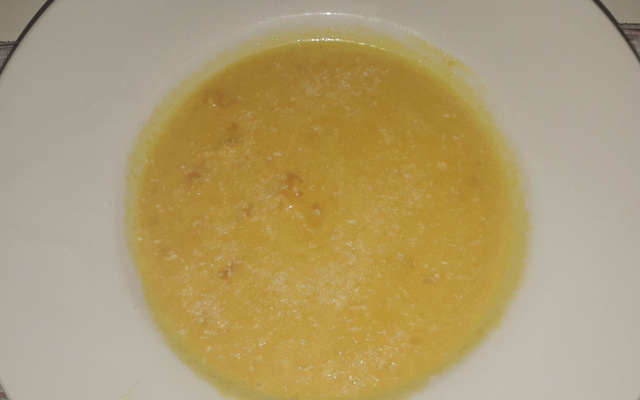 Kürbis suppe mit kokos milk ( sopa de abóbora com leite de coco )