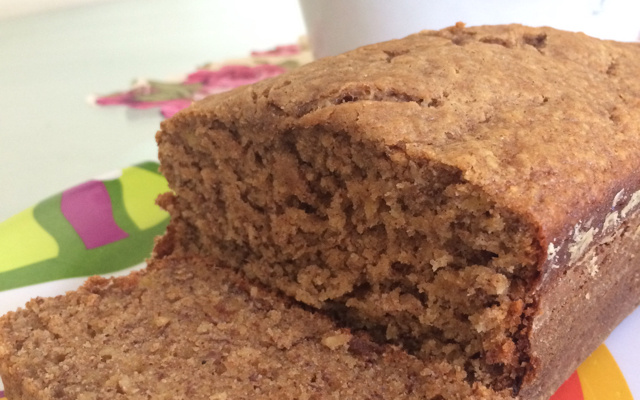 Bolo de banana com aveia