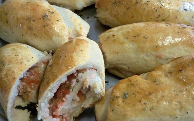 Enroladinho de presunto e queijo