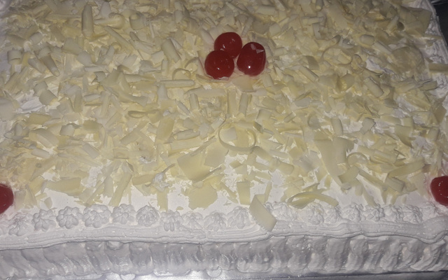 Bolo floresta branca