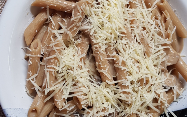 Penne com shitake