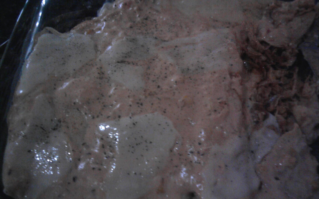 Panqueca de frango ao molho rosé