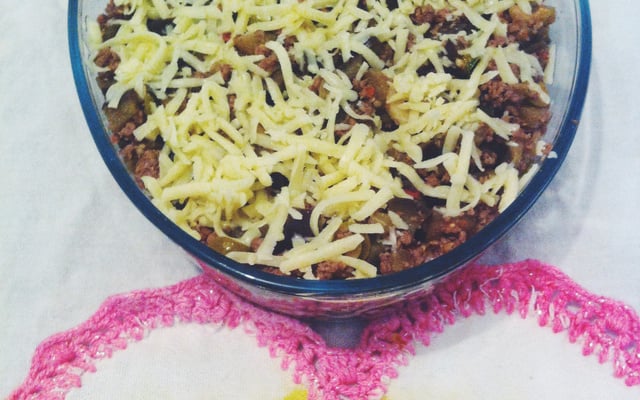 Berinjela com carne moída