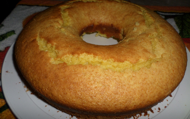 Bolo de laranja com casca