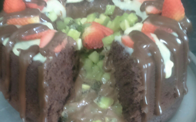 Bolo de chocolate com água