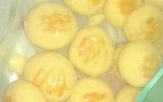 Salgadinho de queijo ralado (desmancha na boca)