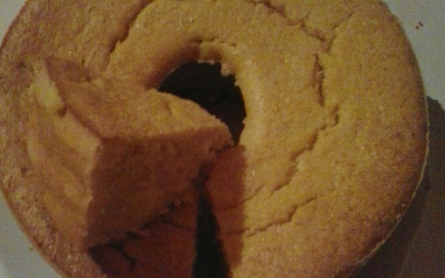 Bolo de milho com queijo