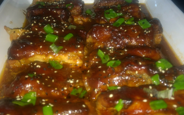 Costela de porco com molho Barbecue