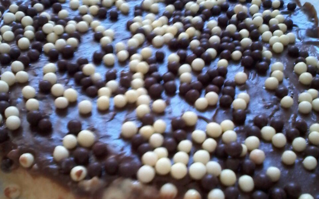 Creme de bananas com cobertura de chocolate