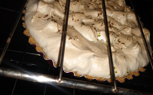 Torta de limão com suspiro 