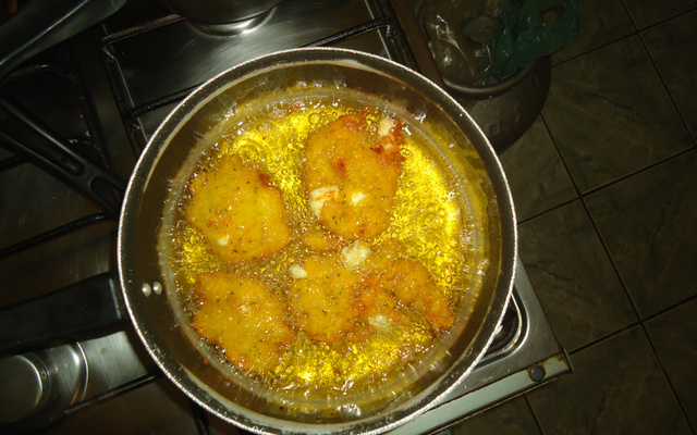 Bolinho de milho frito