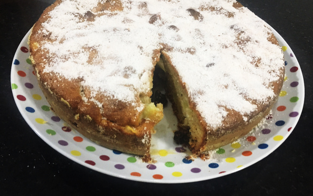 Bolo de maçã com farinha láctea