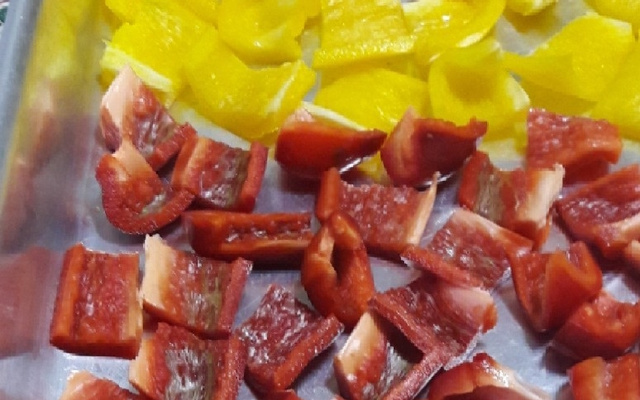 Antepasto de pimentão vermelho assado