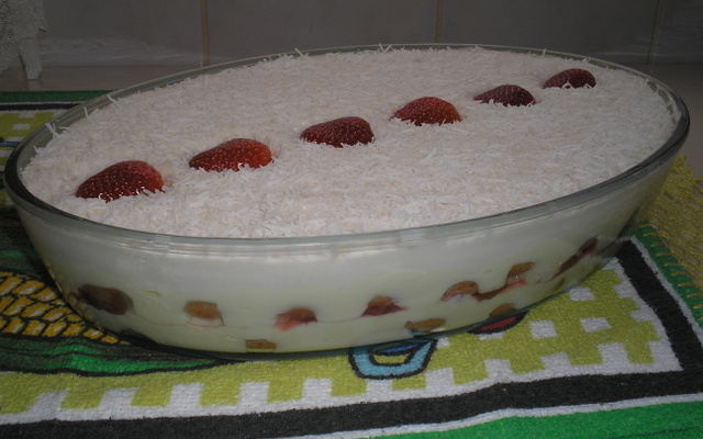 Pavê de morango tudo de bom