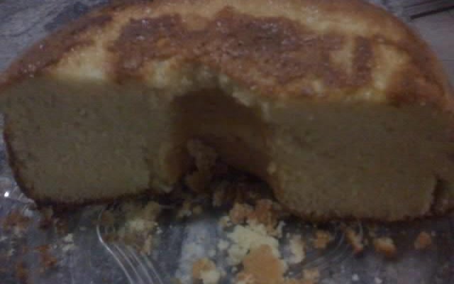 Bolo simples de fubá