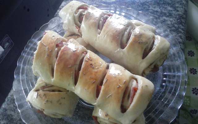 Pão recheado com salsicha