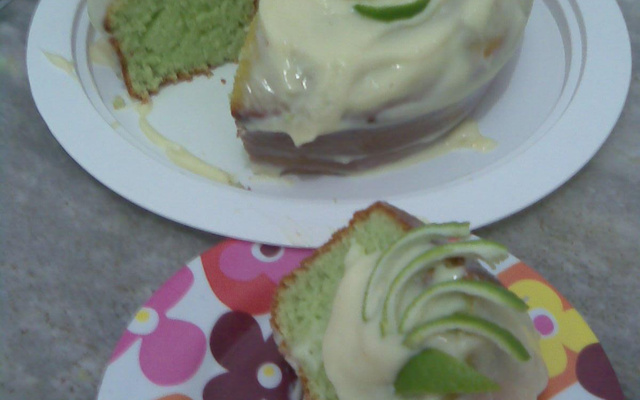 Bolo de gelatina de limão