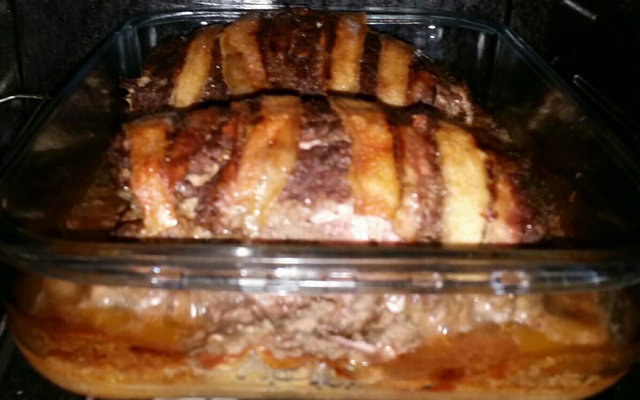 Rocambole de carne moída fácil e rápido