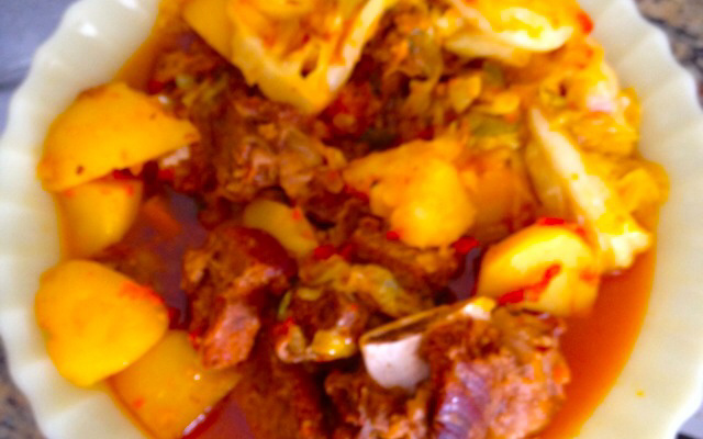 Costela com batata e agrião