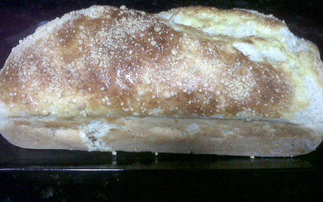 Pão de pinga com cebola e queijo