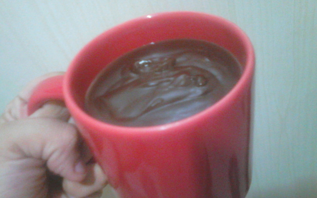 Chocolate quente sem leite ou leite condensado