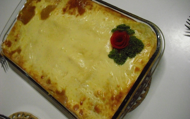 Salgado de creme de cebola com frango