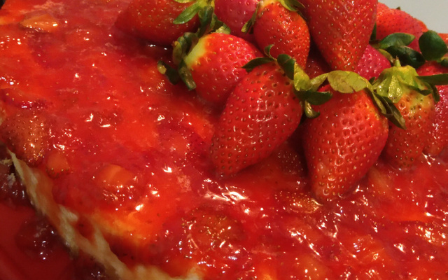 Torta cheesecake com ricota e goiabada