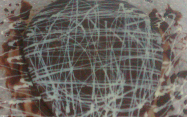 Bolo de laranja com calda de chocolate