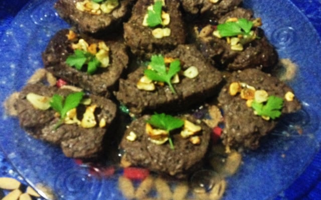 Medalhão de filét mignon selado na manteiga e no alho