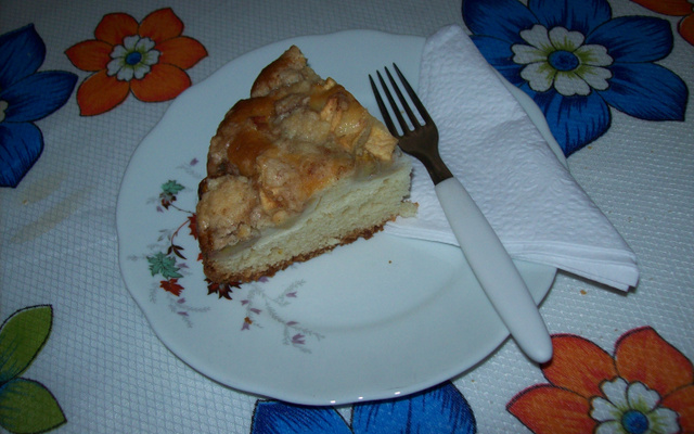 Bolo delicioso de maçã e bananas